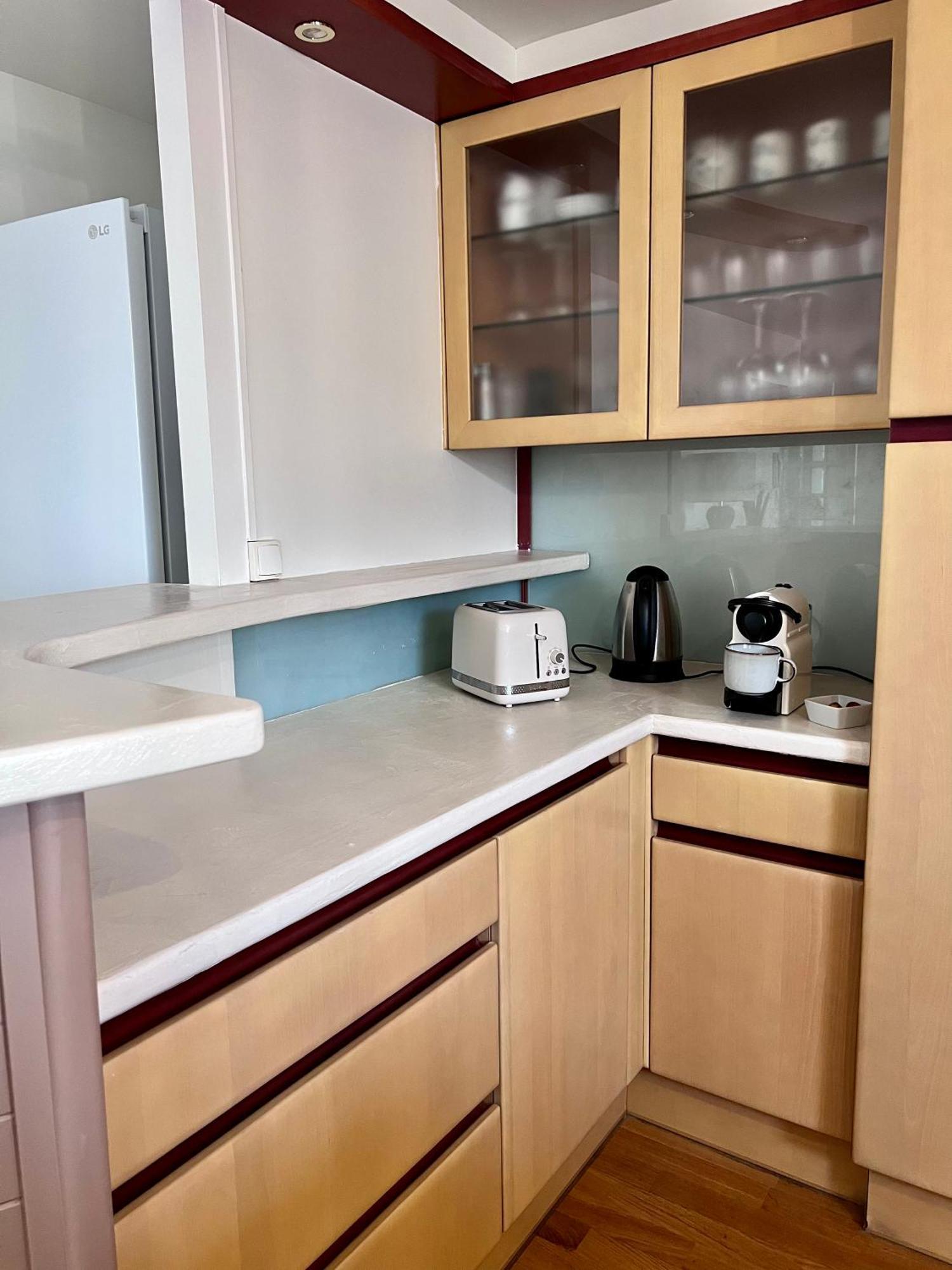 Grand Appartement Ultra Moderne Plein Centre, Plage A Pieds, Avec Parking Concarneau Exteriör bild